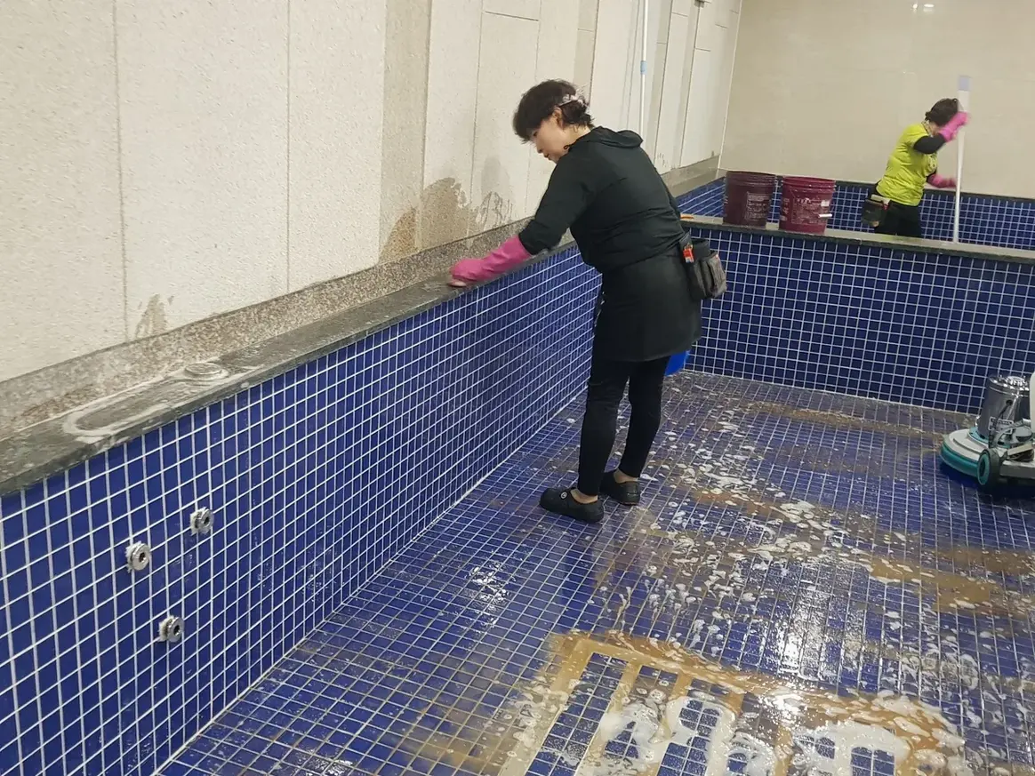 화성시 효행구 매송면 사우나 욕조·좌대 온탕·열탕 위생청소 사례 - 행진크린