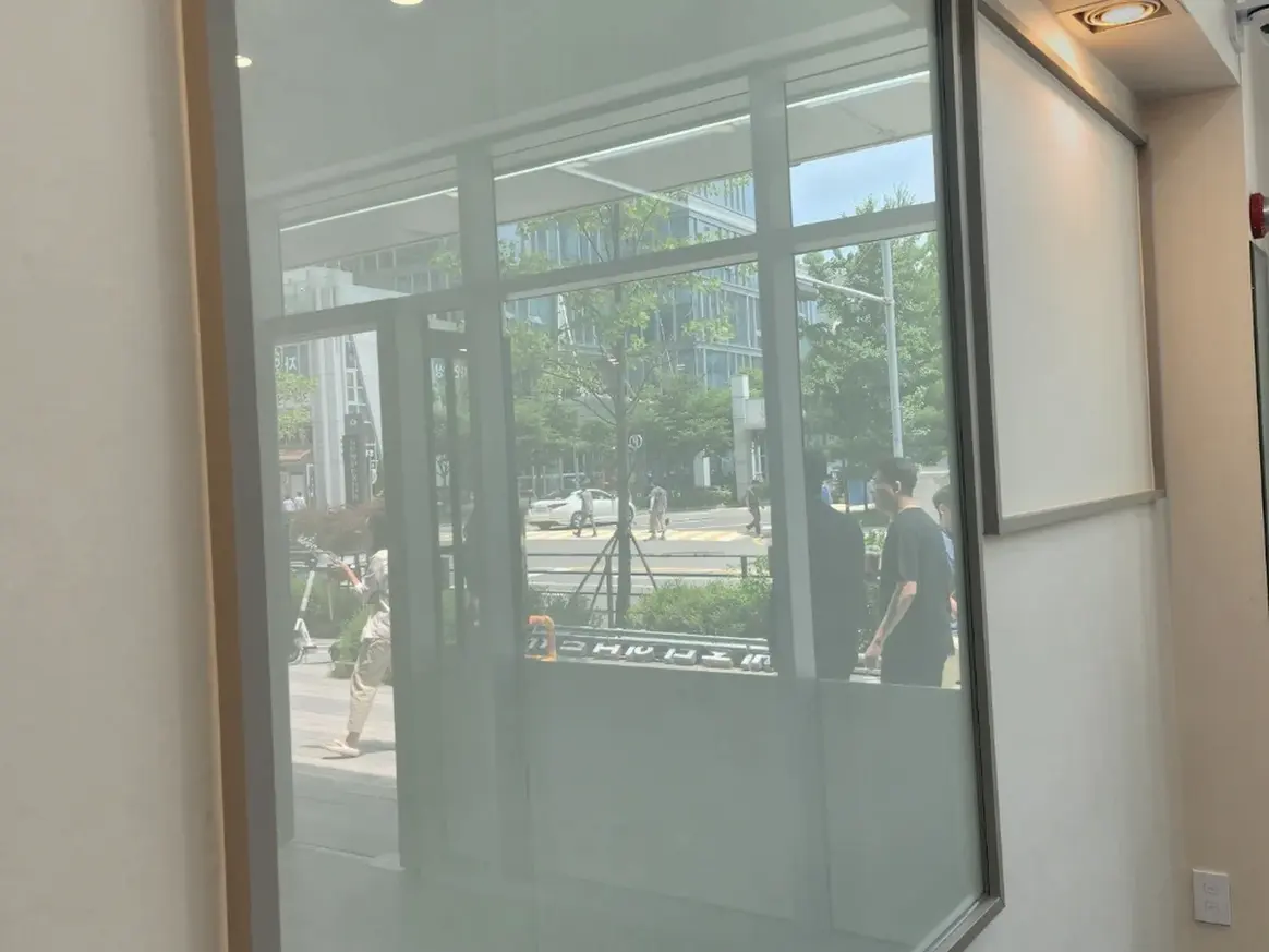 부천시 오정구 고강동 건물 복도·대기 동선 야간 위생청소 사례 - 행진크린