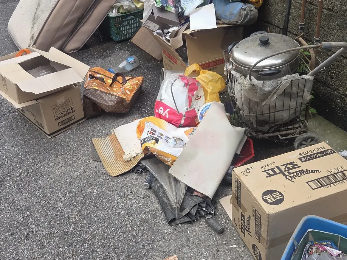 의왕시 포일동 침수 현장 화장실 세면대 살균 위생청소 사례 - 행진크린